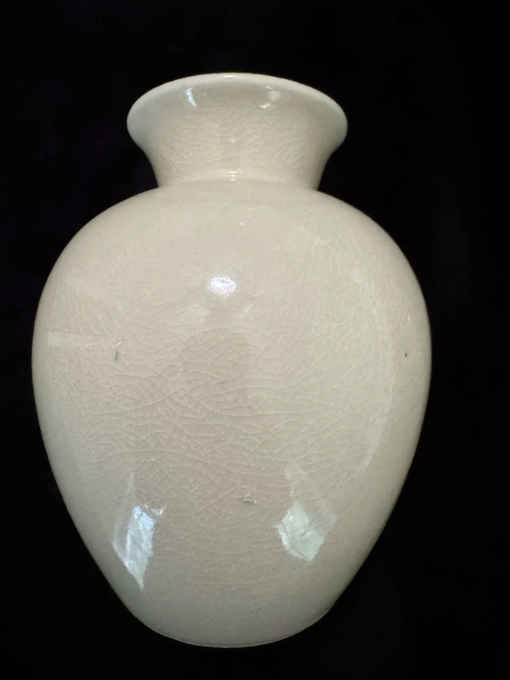 Vintage Japanese Hand Painted Chrysanthemum Vase – Crackle Glaze Porcelain